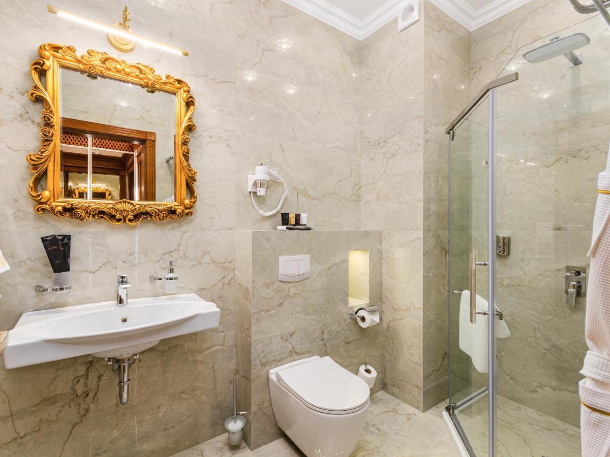 Gregory Hotel Dendrarium Park Chişinău Esterno foto