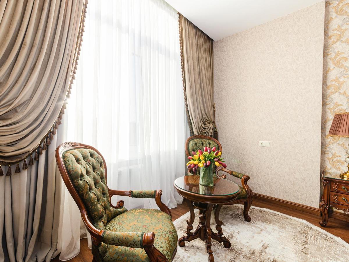 Gregory Hotel Dendrarium Park Chişinău Esterno foto