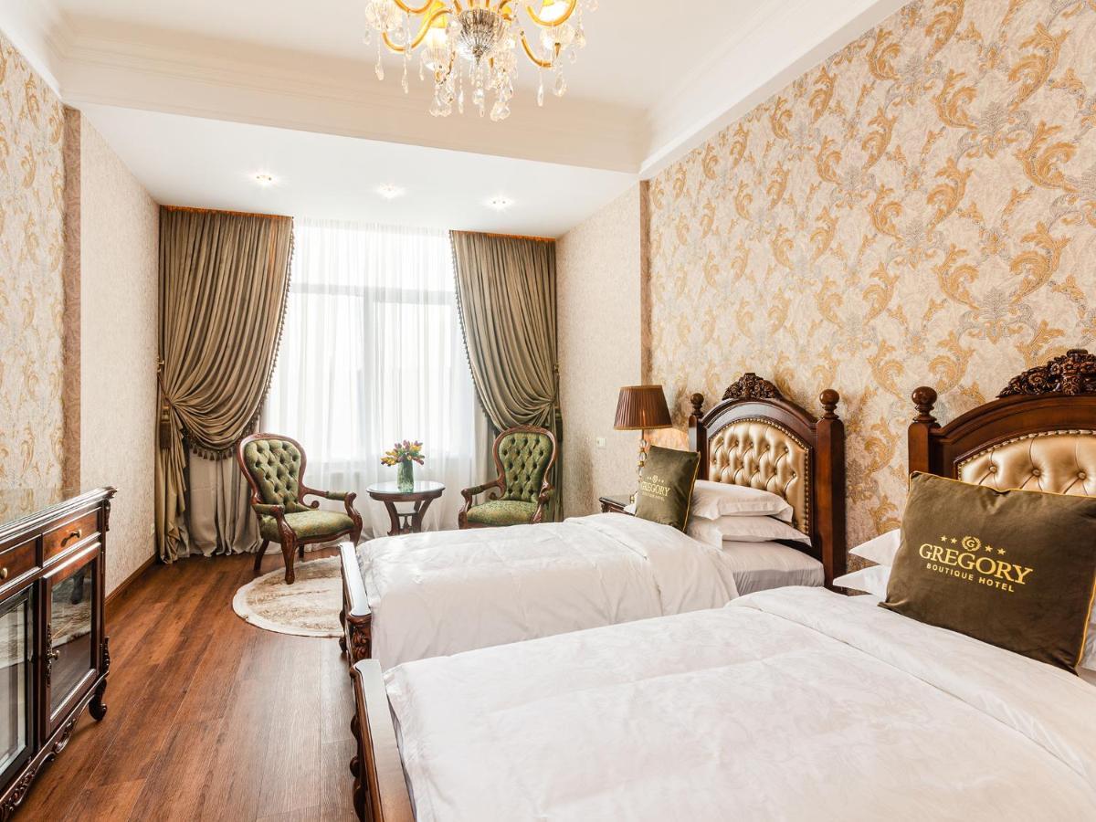 Gregory Hotel Dendrarium Park Chişinău Esterno foto