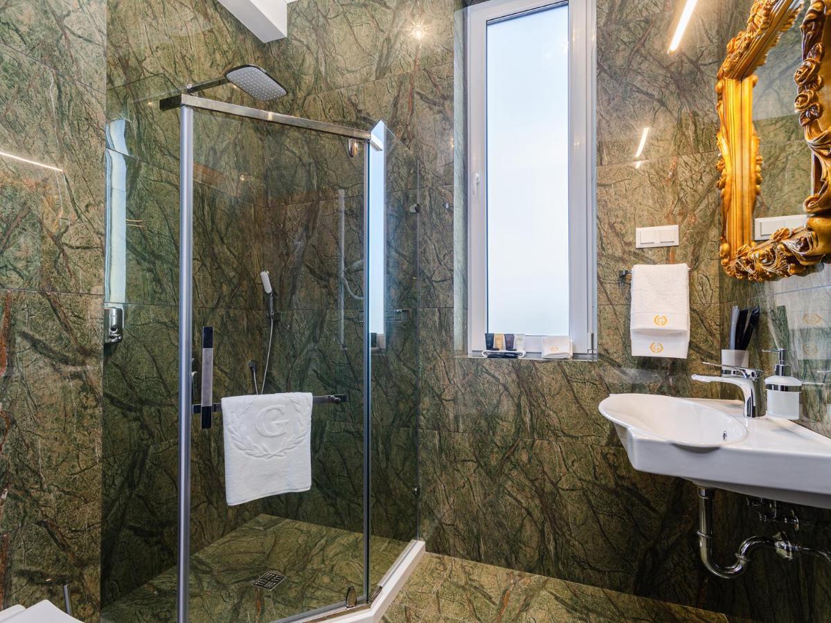 Gregory Hotel Dendrarium Park Chişinău Esterno foto