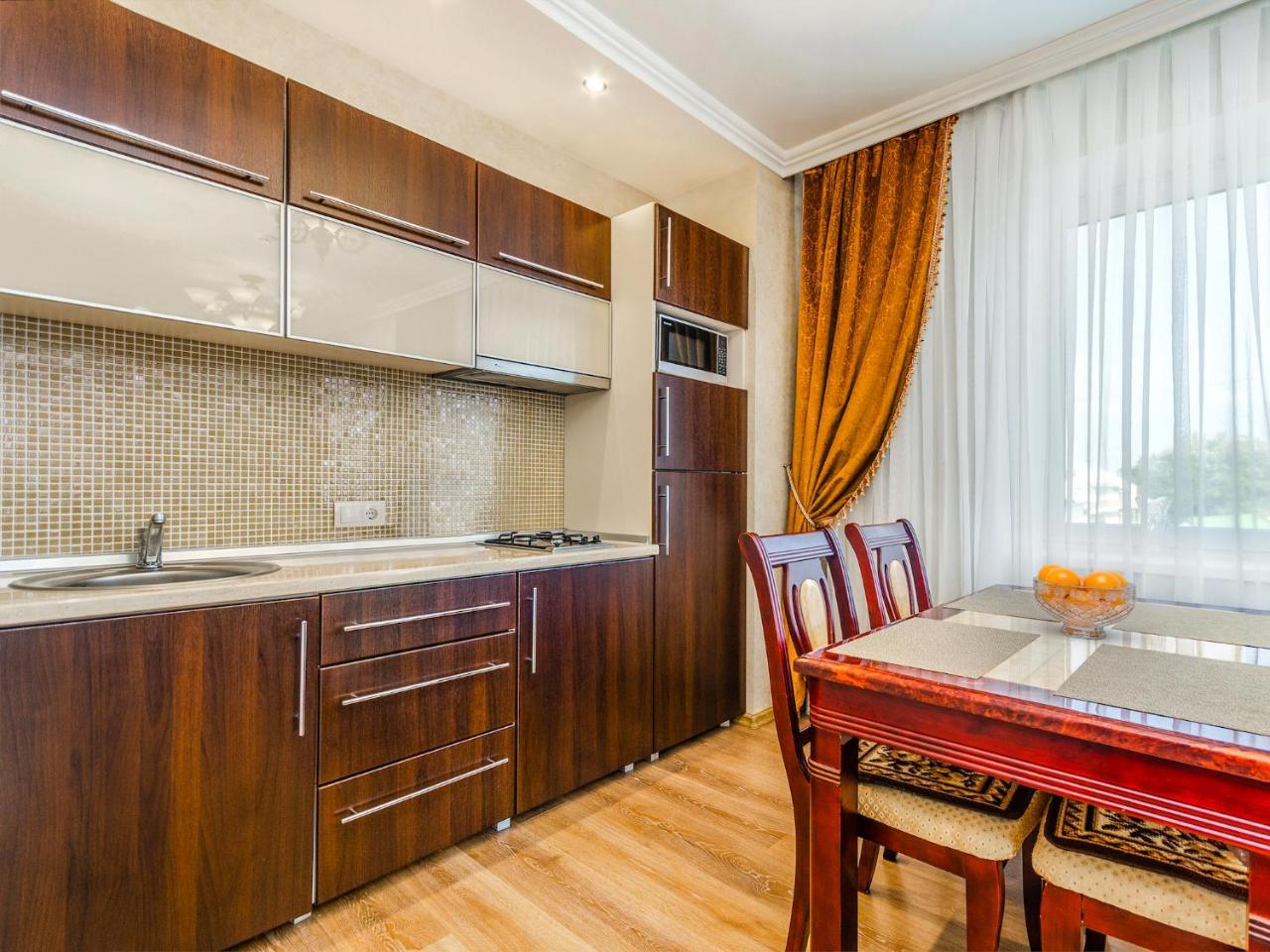 Gregory Hotel Dendrarium Park Chişinău Esterno foto