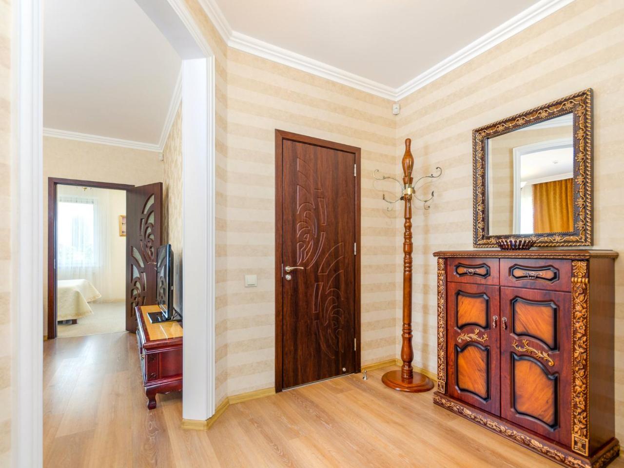 Gregory Hotel Dendrarium Park Chişinău Esterno foto